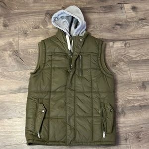 I jeans by Buffalo Puffer vest Mens olive Green